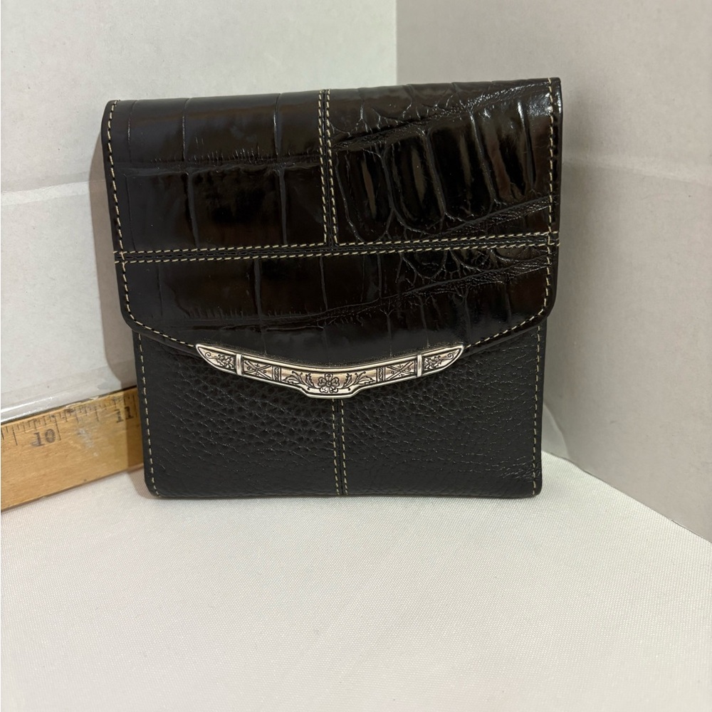 Brighton women’s Black Leather Wallet Pebbled‎ Finish Croc Pattern W/Silver band